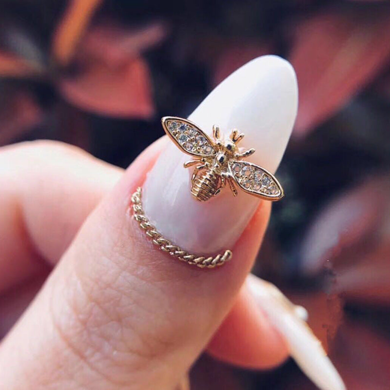 Diamond-studded bee DIY accessories Diamond-studded bee DIY accessories